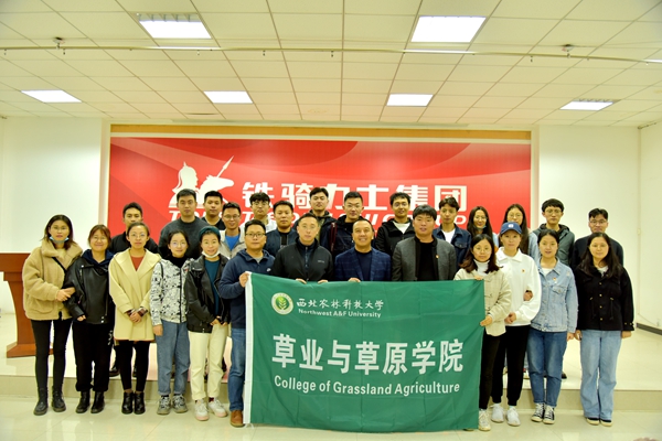 aa90f1bc303f49e4beadaa96ceaac155.jpg DSC_2940.JPG