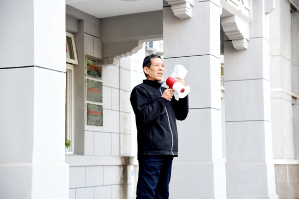 d09eee98d72242319695f7afa17f679f.jpg 保卫处王云峰处长讲话.JPG