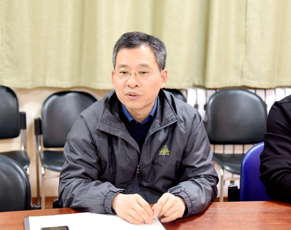 f81e85599a79443eb921d34ac20a5185.jpg 学院党总支副书记阮鹏讲话.JPG